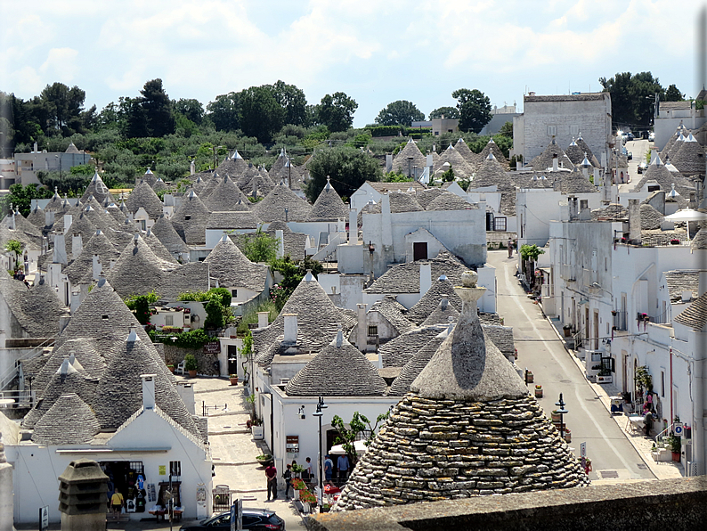 foto Alberobello